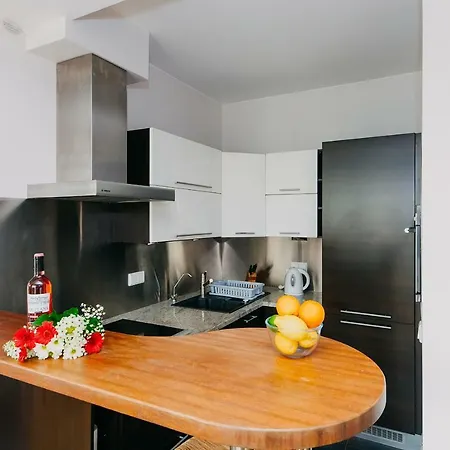 Shortstaypoland Chelmska Apartment *